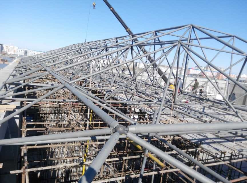 辛集商贸城屋顶网架工程